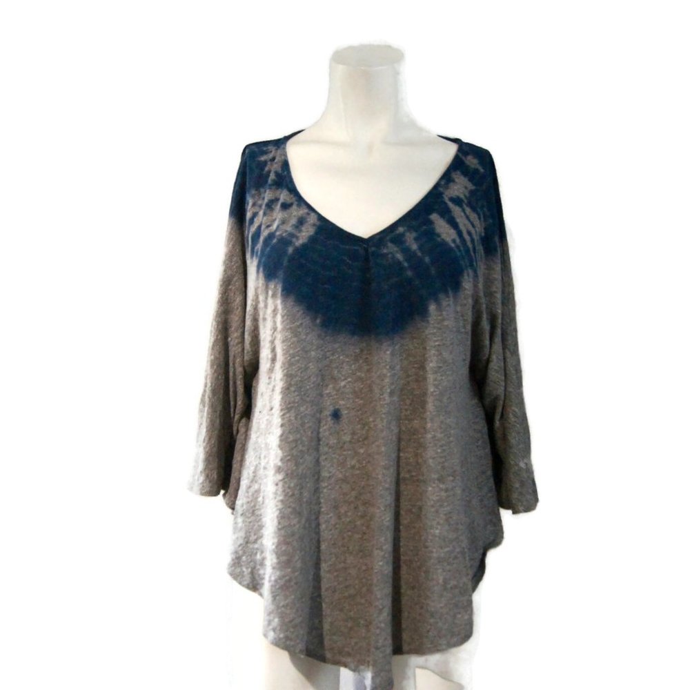 Gypsy 05 Women's V-Neck Oversized Shirt Gray Blue Size Small
